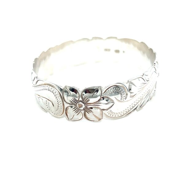 925 Sterling Silver Hibiscus Bangle - Picture 2 of 5
